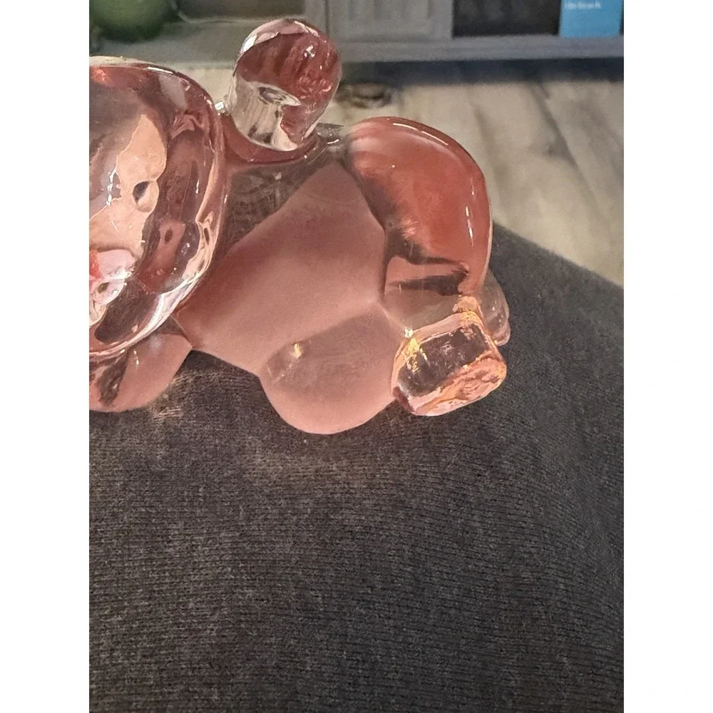 Vintage Fenton Art Glass Pink Transcluent Laying Down Teddy Bear Figurine - Picture 3 of 5